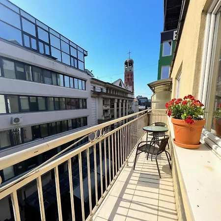 Downtown Loft *