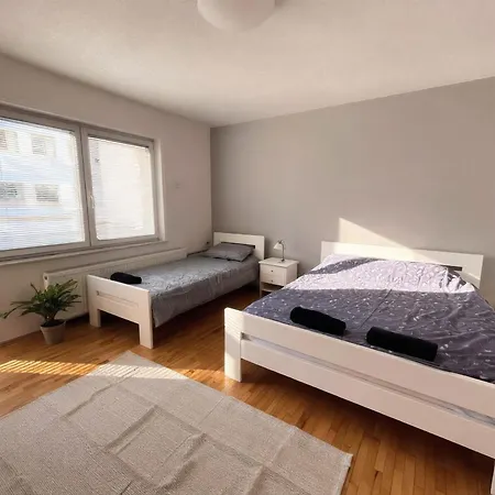 Downtown Loft Апартаменты *